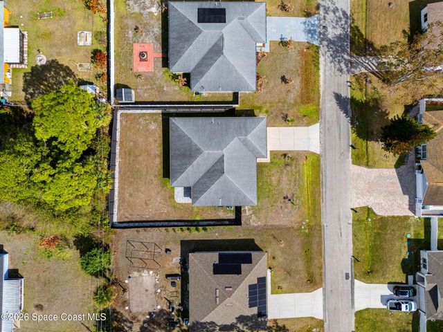 171 District Street SE, Palm Bay, FL 32909