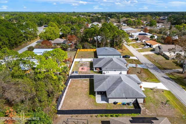 171 District Street SE, Palm Bay, FL 32909