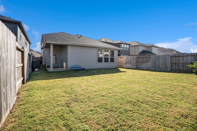 167 Lucky Manor Lane, La Porte, TX 77571