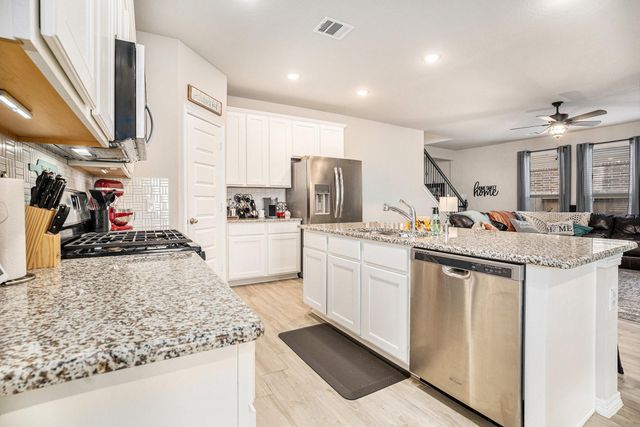 167 Lucky Manor Lane, La Porte, TX 77571