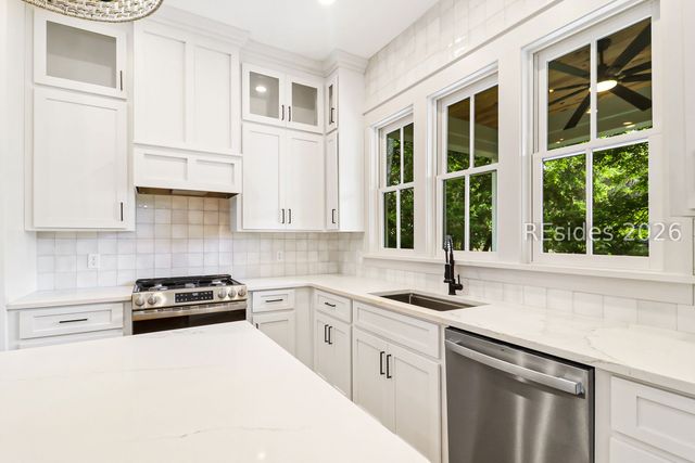12 Oldfield Village Rd, Bluffton, SC 29909