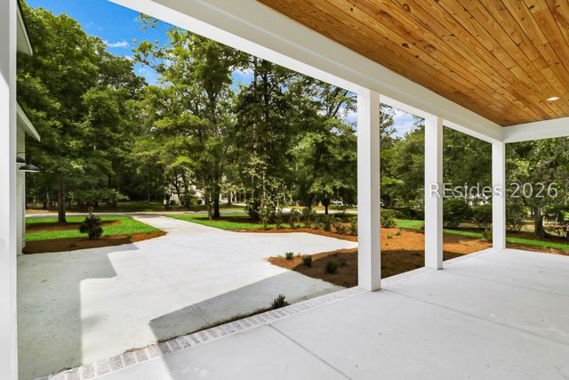12 Oldfield Village Rd, Bluffton, SC 29909