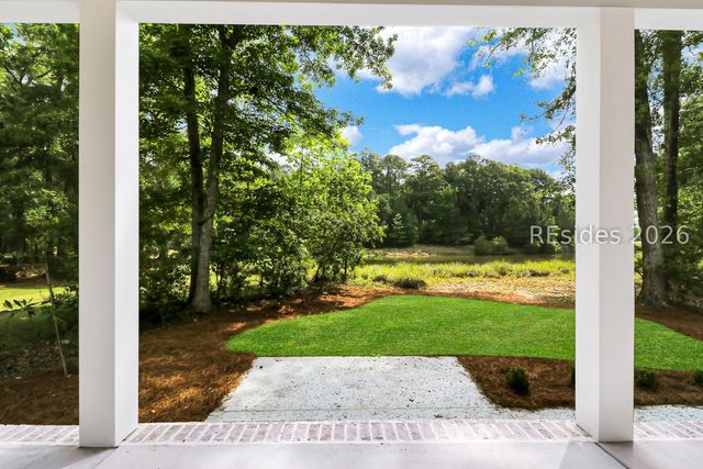 12 Oldfield Village Rd, Bluffton, SC 29909