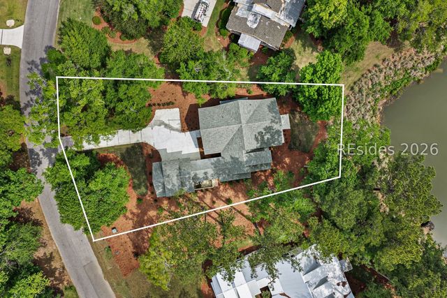 12 Oldfield Village Rd, Bluffton, SC 29909