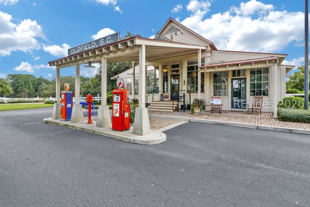 12 Oldfield Village Rd, Bluffton, SC 29909