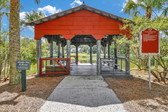 12 Oldfield Village Rd, Bluffton, SC 29909