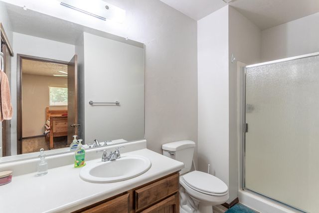 1870 Del Mar Avenue, Redding, CA 96003