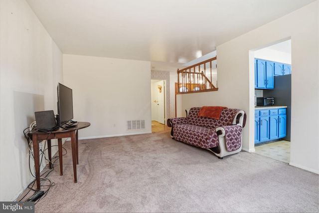 205 HIGH ST, Newtown, PA 18940