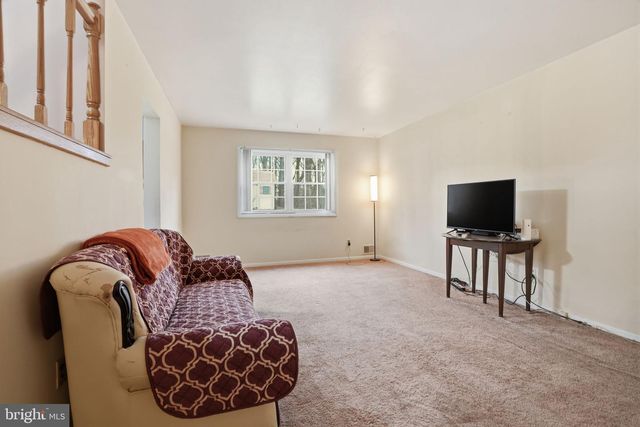 205 HIGH ST, Newtown, PA 18940