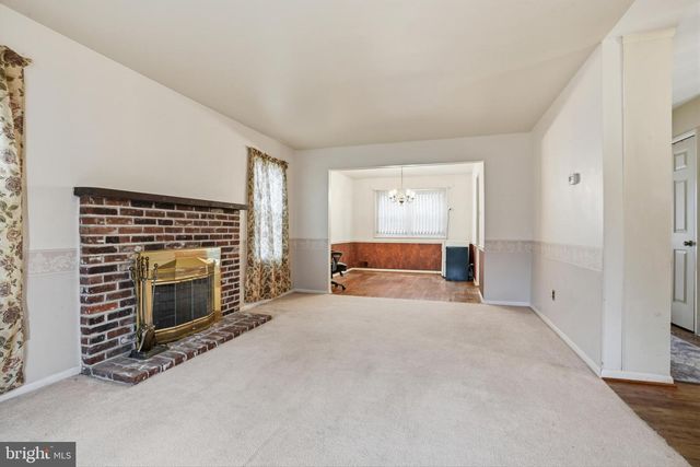 205 HIGH ST, Newtown, PA 18940