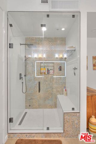 13020 Pacific 303, Los Angeles, CA 90094