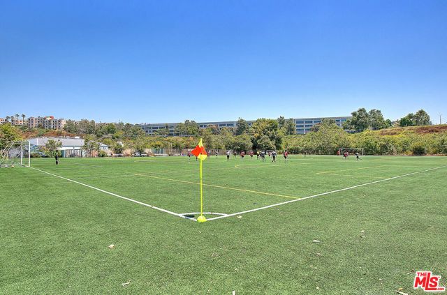13020 Pacific 303, Los Angeles, CA 90094