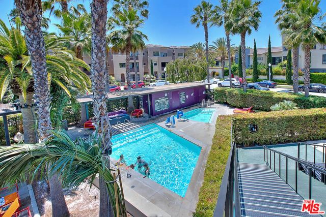 13020 Pacific 303, Los Angeles, CA 90094
