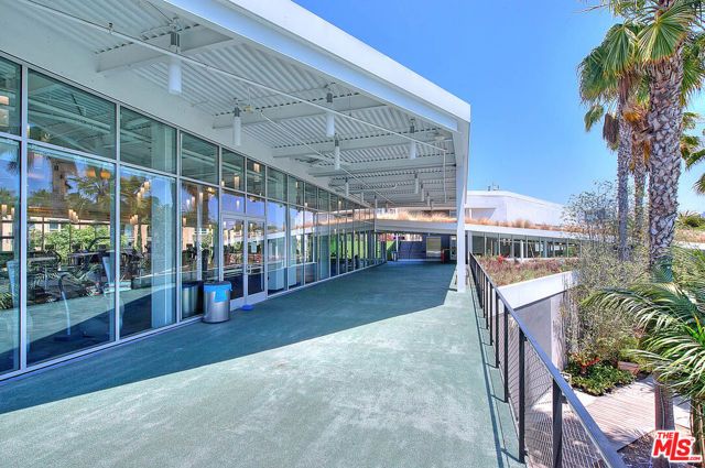 13020 Pacific 303, Los Angeles, CA 90094