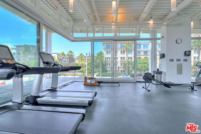 13020 Pacific 303, Los Angeles, CA 90094
