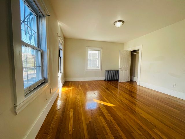 144 School St 2L, Waltham, MA 02451