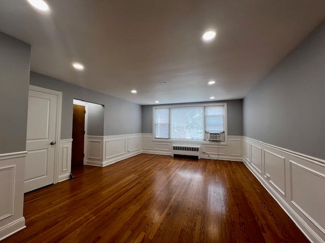 2409 W Jarvis Avenue 1E, Chicago, IL 60645