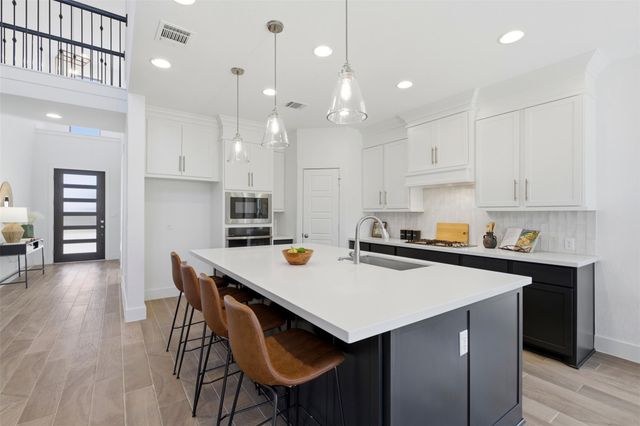 407 Francis Lottie DR, Buda, TX 78610