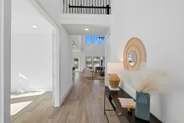 407 Francis Lottie DR, Buda, TX 78610