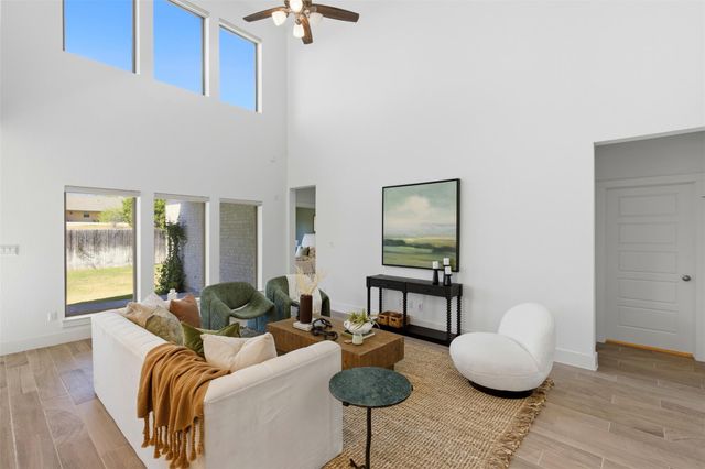 407 Francis Lottie DR, Buda, TX 78610