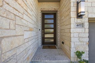 407 Francis Lottie DR, Buda, TX 78610