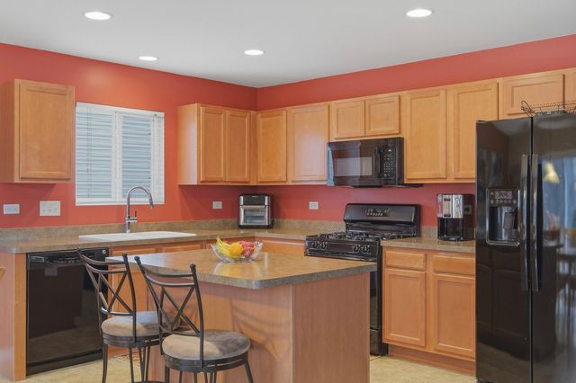 3905 Harmony Drive, Zion, IL 60099