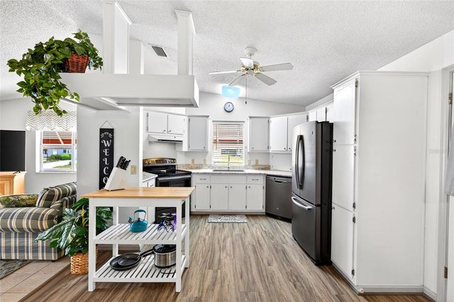 932 CHULA COURT, Lady Lake, FL 32159