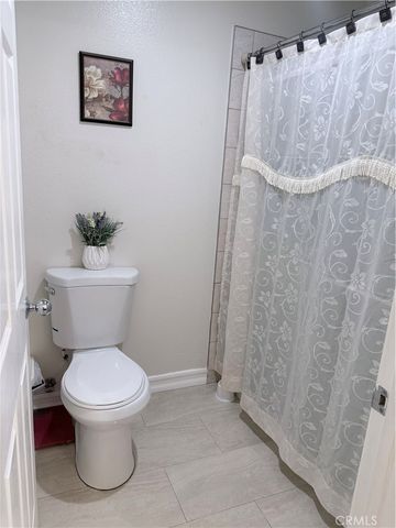 916 Roxanne, Hemet, CA 92543
