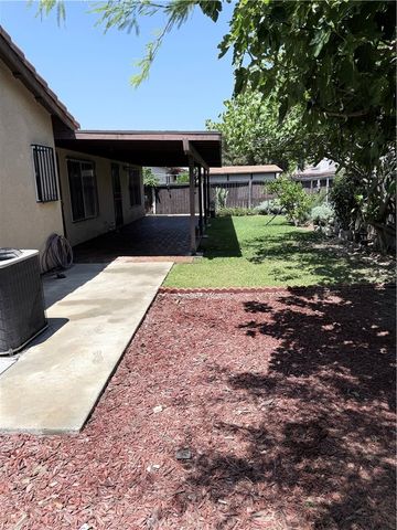 916 Roxanne, Hemet, CA 92543