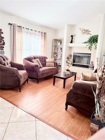 916 Roxanne, Hemet, CA 92543
