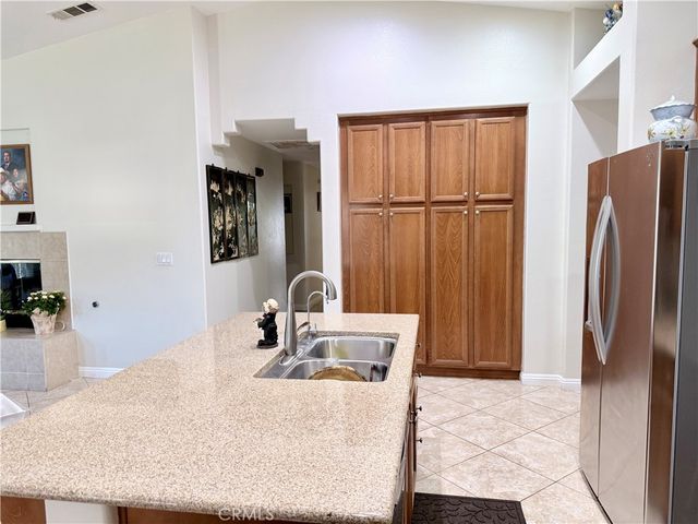 916 Roxanne, Hemet, CA 92543