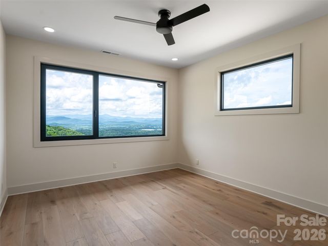 24 S Watchman Drive, Hendersonville, NC 28791