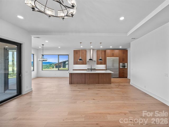 24 S Watchman Drive, Hendersonville, NC 28791