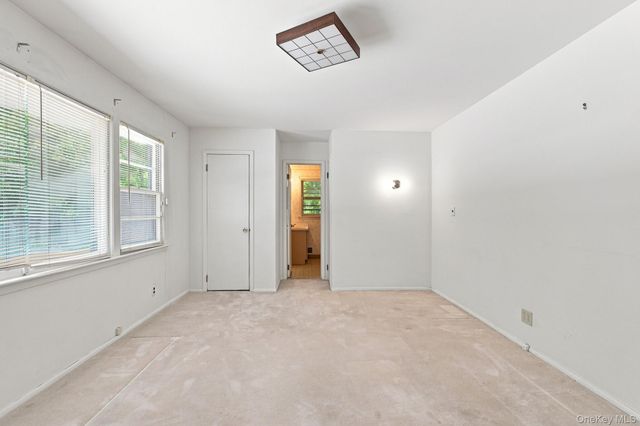 9 Parkfield Road, Scarsdale, NY 10583