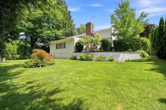9 Parkfield Road, Scarsdale, NY 10583