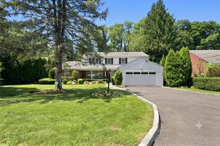 9 Parkfield Road, Scarsdale, NY 10583