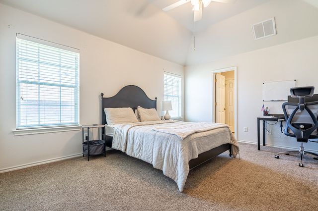 1909 Lazy Court, Granbury, TX 76048