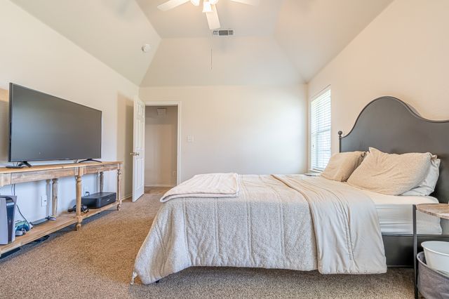 1909 Lazy Court, Granbury, TX 76048