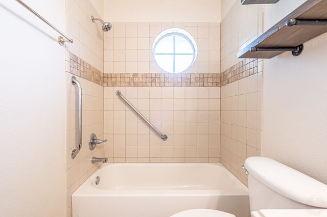 1909 Lazy Court, Granbury, TX 76048