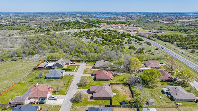 1909 Lazy Court, Granbury, TX 76048