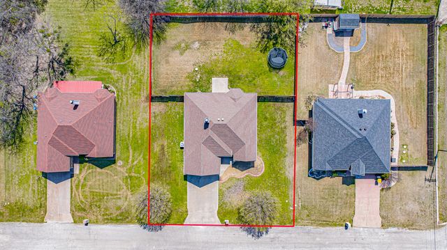 1909 Lazy Court, Granbury, TX 76048