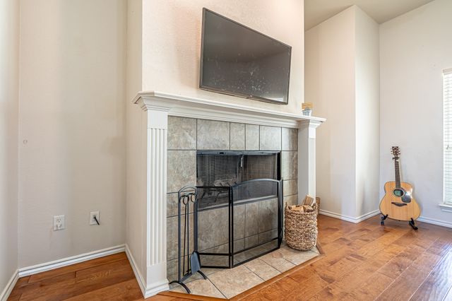 1909 Lazy Court, Granbury, TX 76048