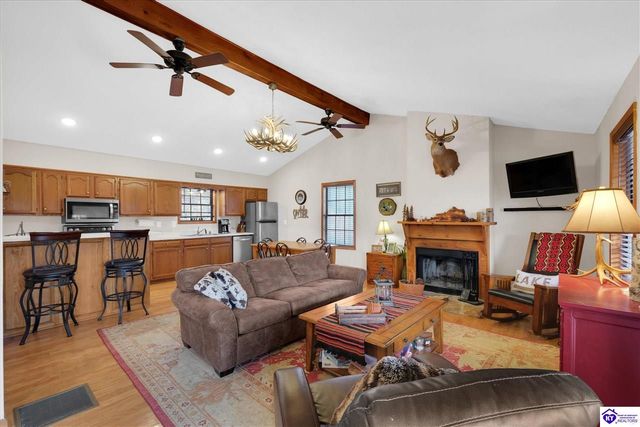 775 Penn Run Road, Bee Spring, KY 42207