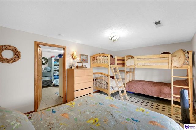 775 Penn Run Road, Bee Spring, KY 42207