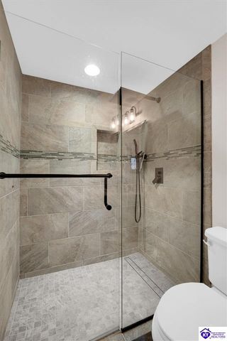 775 Penn Run Road, Bee Spring, KY 42207