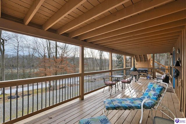 775 Penn Run Road, Bee Spring, KY 42207