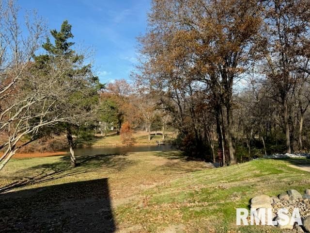 16429 N Hawthorne Hills Drive, Mt Vernon, IL 62864