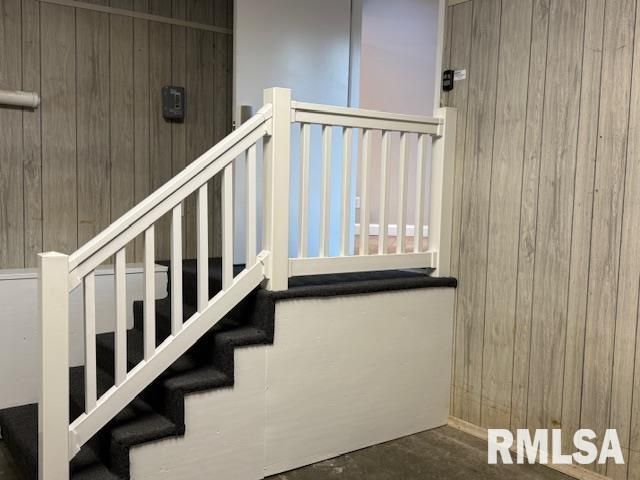 16429 N Hawthorne Hills Drive, Mt Vernon, IL 62864