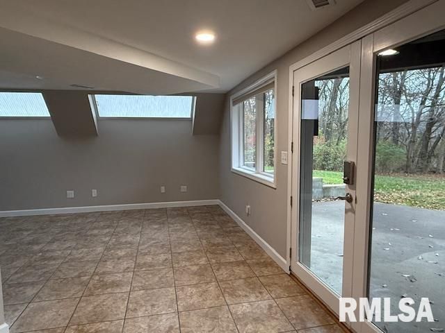 16429 N Hawthorne Hills Drive, Mt Vernon, IL 62864