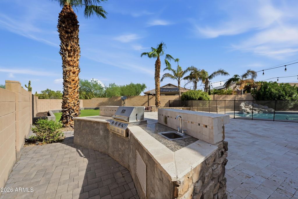 2546 W Cordia Lane, Phoenix, AZ 85085